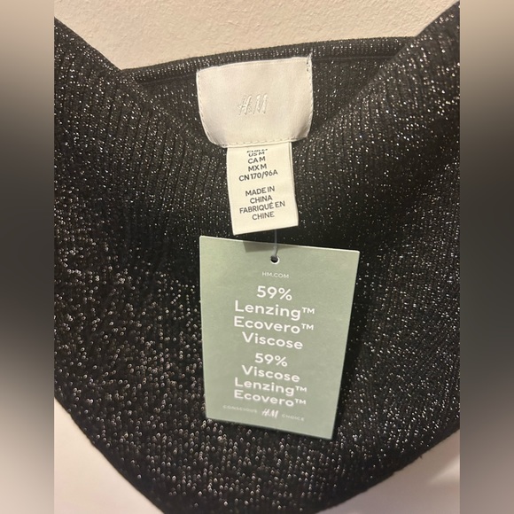 NWT H&M black glittery tank top - Picture 5 of 5